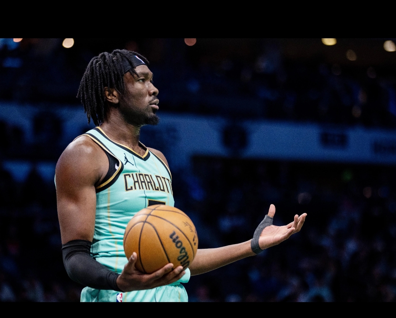 硬汉大胜黄蜂，凯文-乐福发威表现