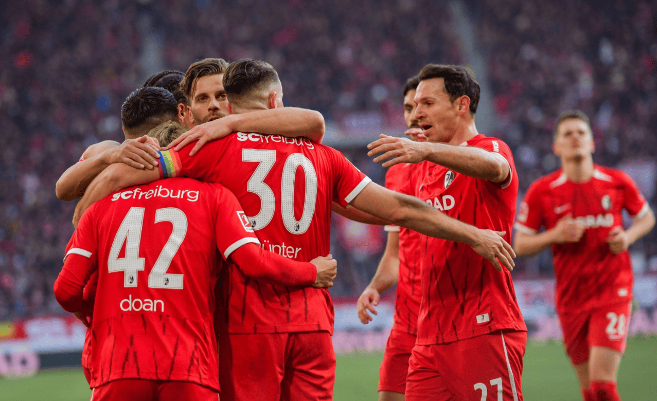 汉堡球队战胜奥格斯堡，豪取三分