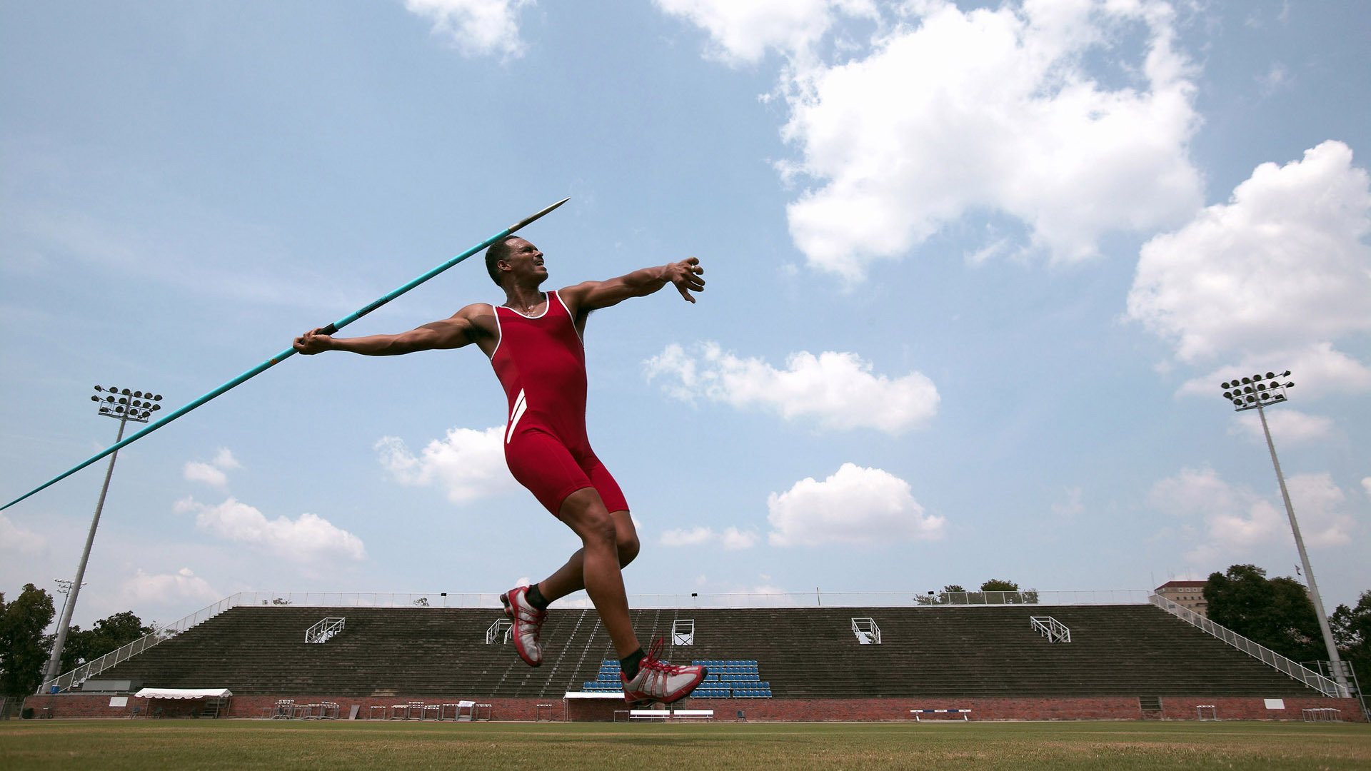 风暴眼，班凯罗末节19分拆解猛龙钢铁防线