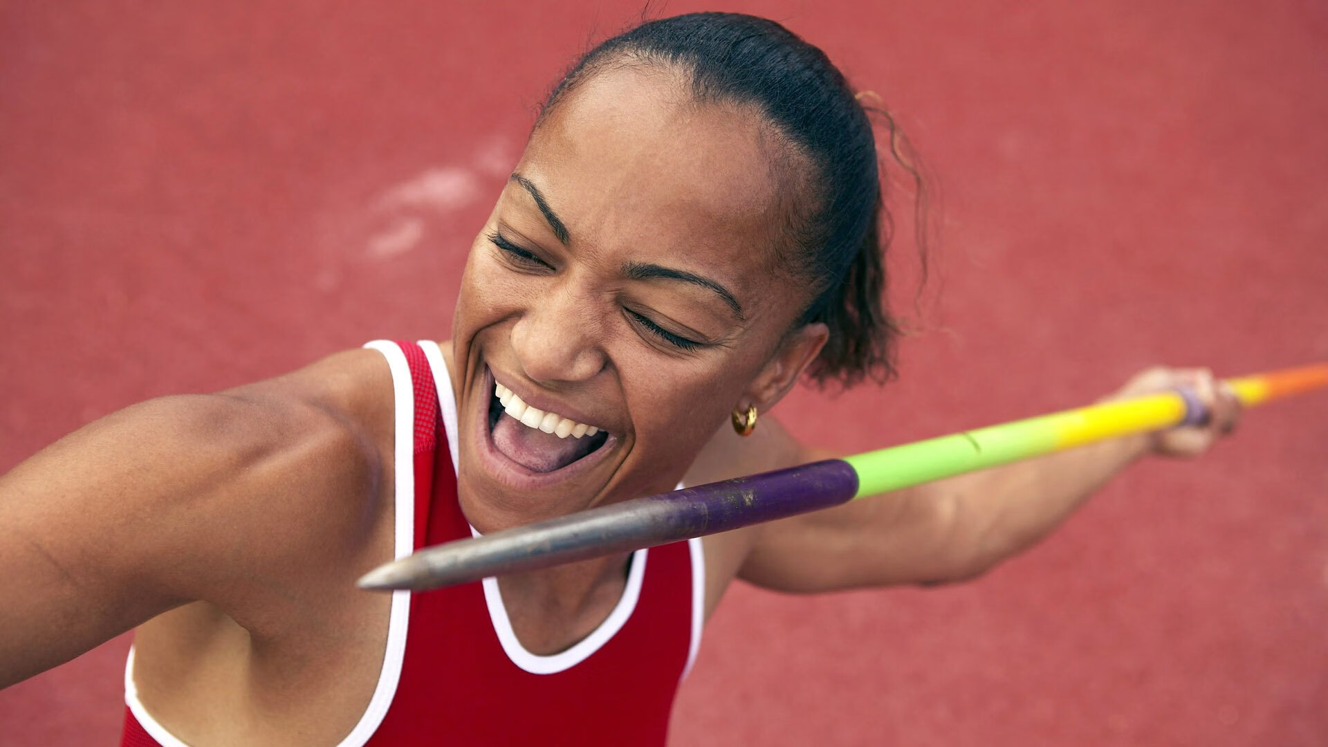 蓝金刀锋，英格拉姆撕裂的沉默与升腾的意志