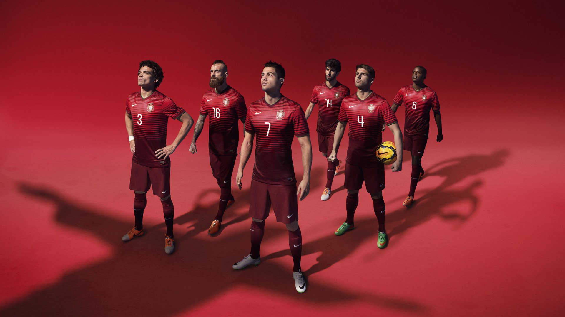 孙兴慜的西决时刻，生死战之夜，舞台越大越强