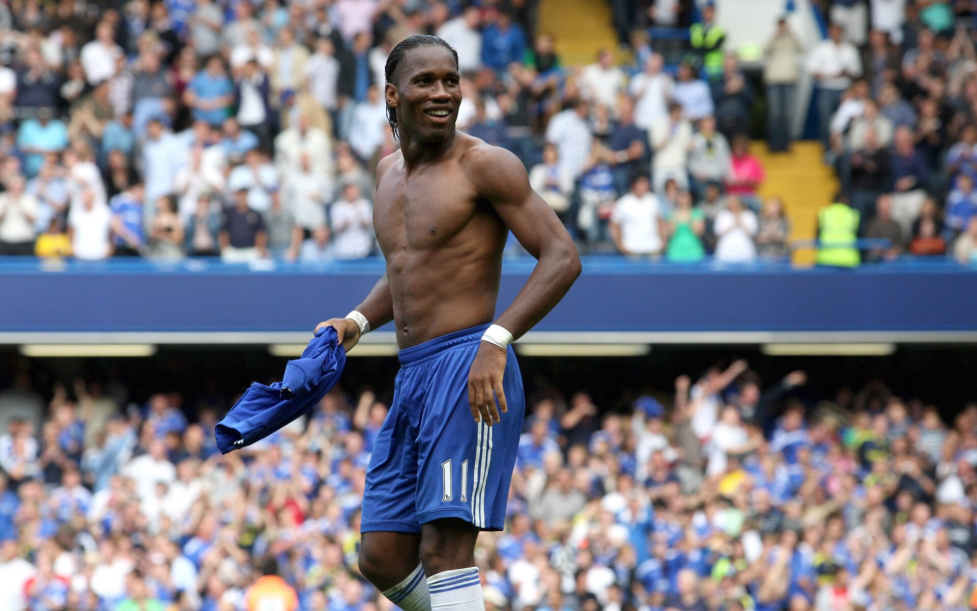 北欧风暴撕裂樱花防线,马丁内利点燃逆转之夜,瑞典改写淘汰赛历史