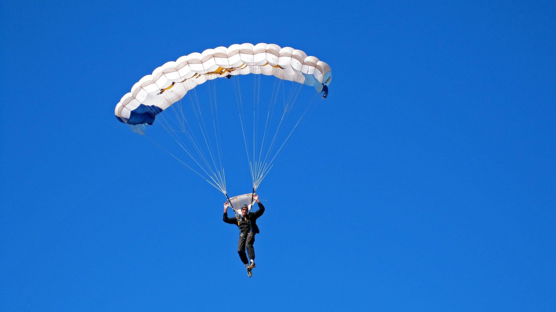 夜场奇迹!羽球盛宴上的史诗对决,辛杜如何用一记杀球点燃整个赛场?